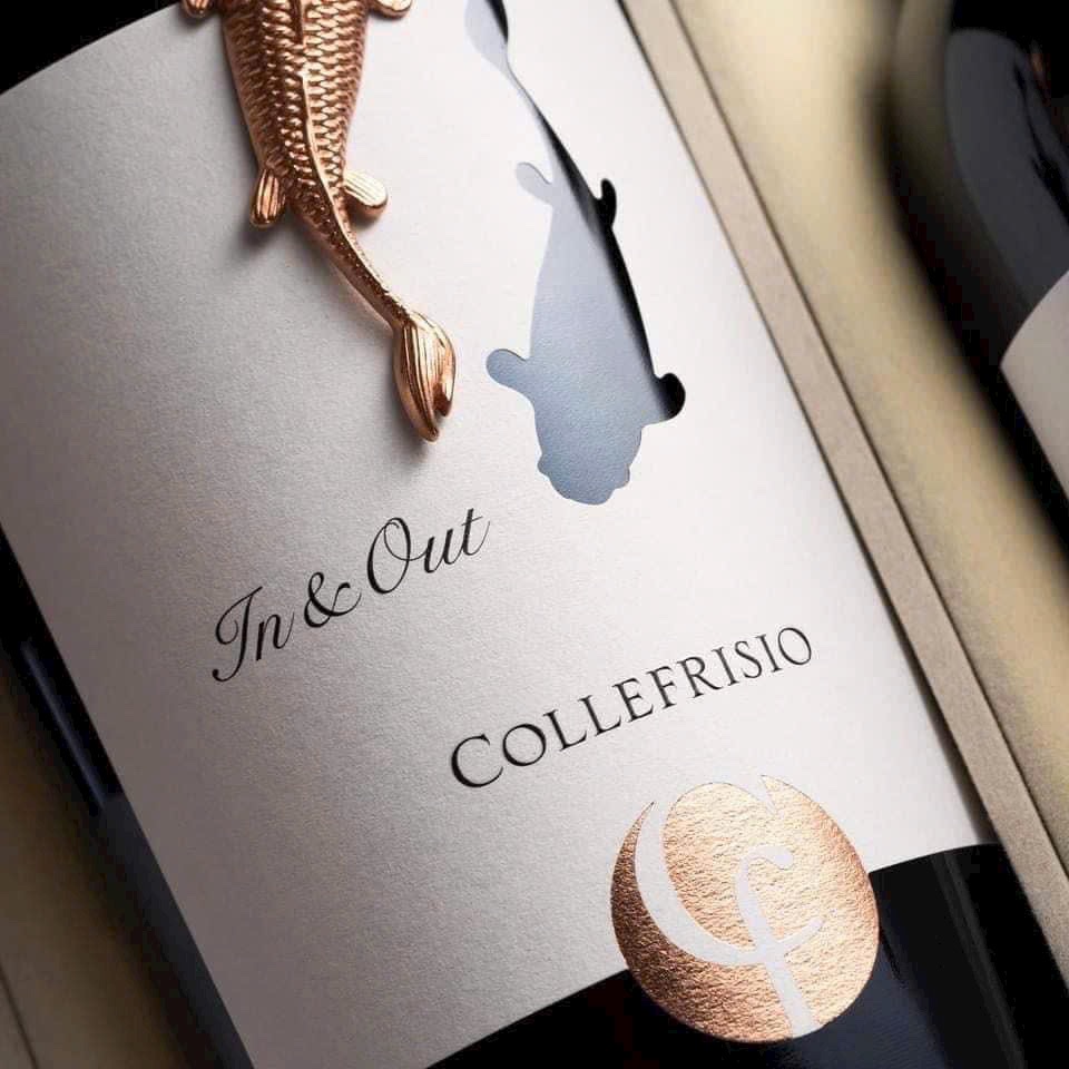 Rượu Vang Cá Chép Vàng CF Collefrisio In & Out 3 Rượu Vang Cá Chép Vàng CF Collefrisio In & Out