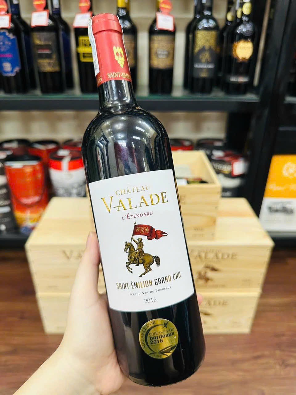 Rượu Vang Château Valade L'Etendard 1 Rượu Vang Château Valade L'Etendard Saint Emilion Grand Cru