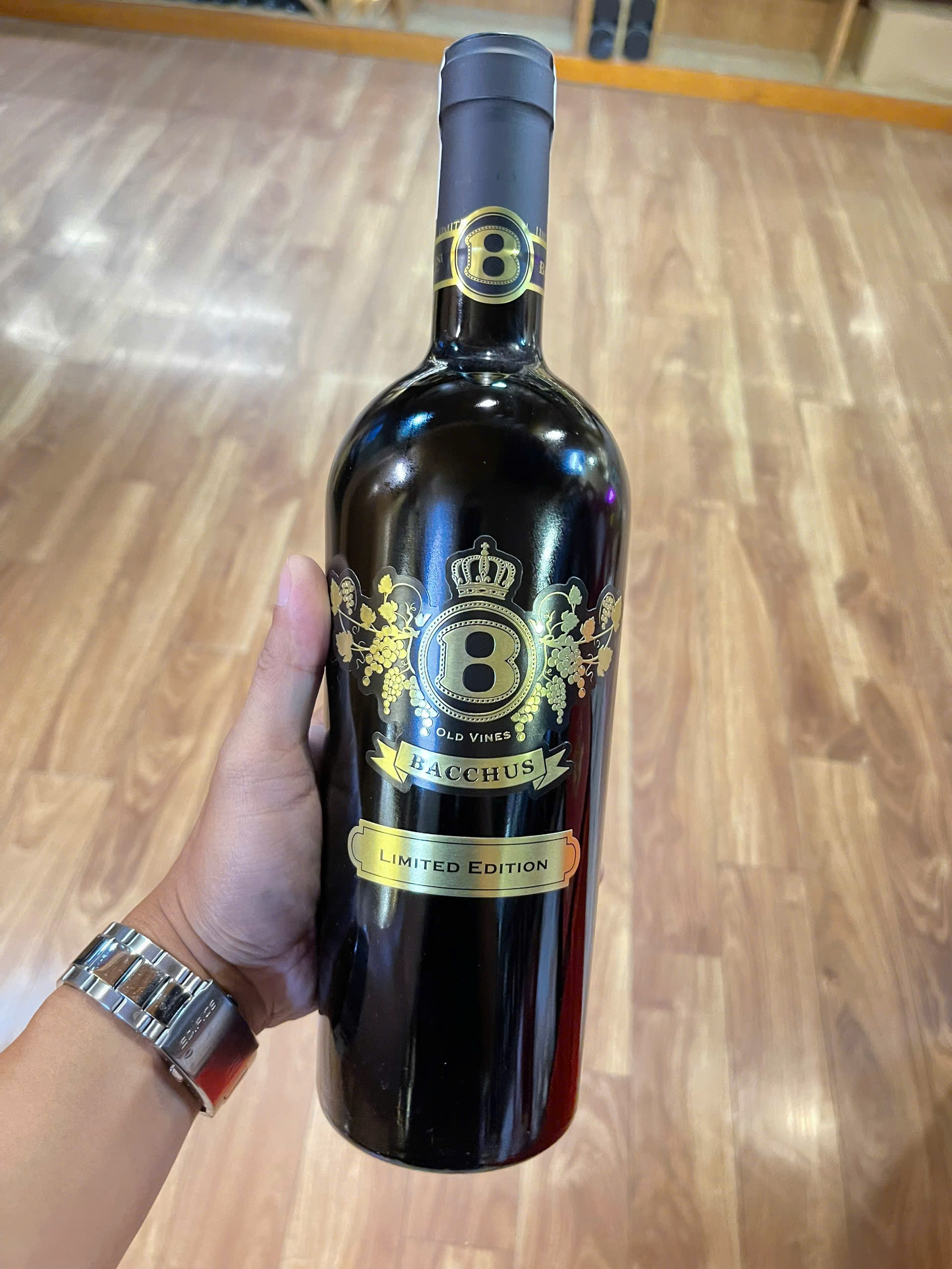 Rượu Vang Bacchus Gold Limited Edition 1 Rượu Vang Bacchus Gold Limited Edition