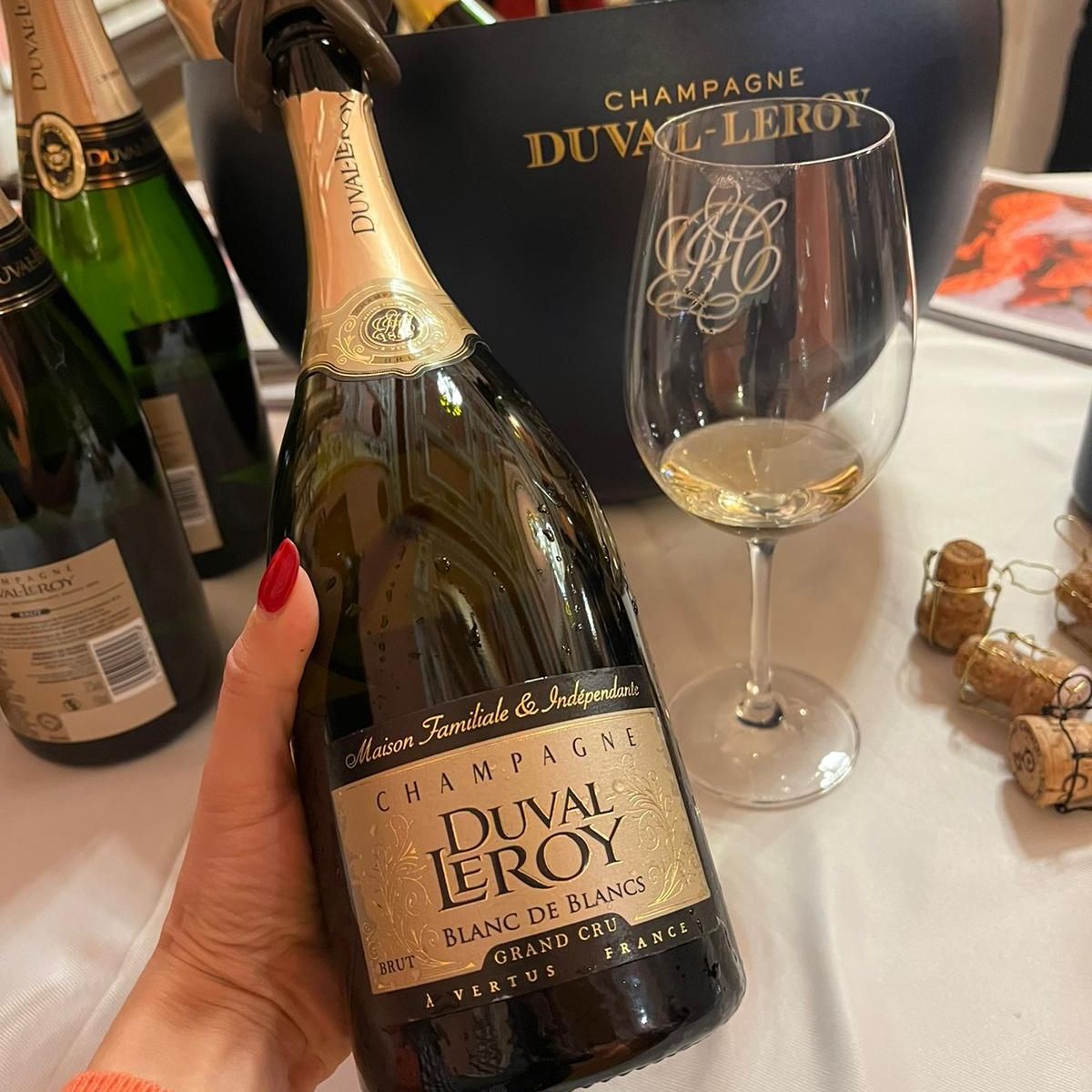 Rượu Champagne Duval-Leroy Blanc De Blancs Brut Grand Cru 1 Rượu Champagne Duval-Leroy Blanc De Blancs Brut Grand Cru