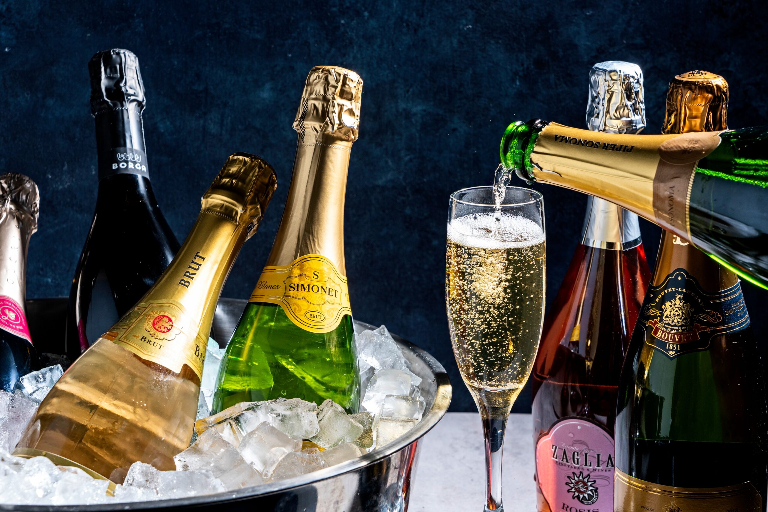 Tại Sao Rượu Champagne Lại Có Giá Đắt Đỏ