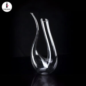 Decanter Chữ U