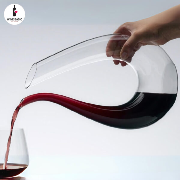 Decanter Chữ U